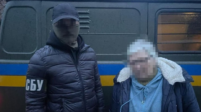 На Херсонщині викрили ще одну колаборантку, яка допомагала окупантам проводити псевдореферендум