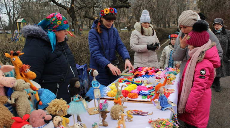 Весну провожали и детям помогали