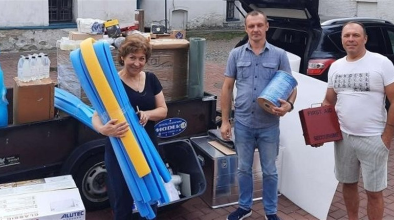 У музей прикордонного Глухова передали генератор та обладнання для збереження експонатів