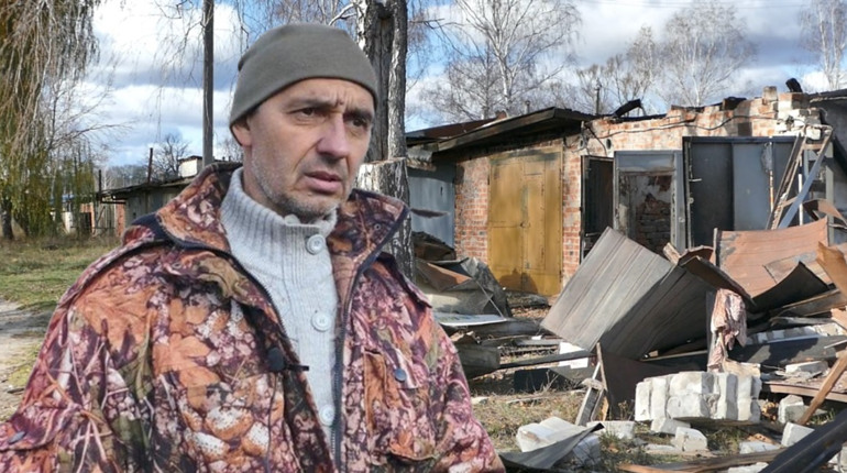 «Все було у вогні, стріляв шифер»: що розказують жителі Шостки про удар рф по гаражному кооперативу