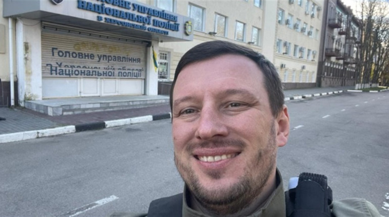 "Нам впихують усілякий мусор"