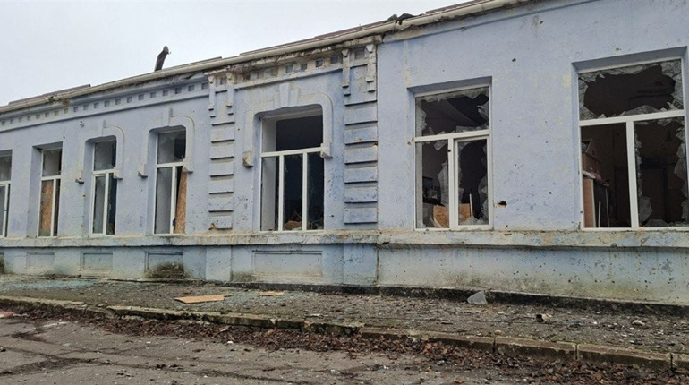 На Херсонщині армія рф завдала ударів по житлових кварталах, критичній та соціальній інфраструктурі
