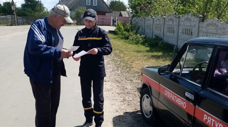 У семи селах трьох громад Вараського району працювали рятувальники