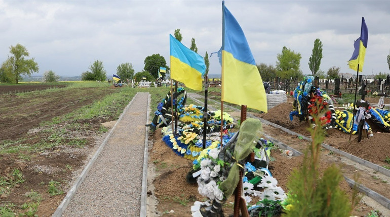 У Первомайську затвердять Положення про збір і зберігання пошкоджених державних прапорів України