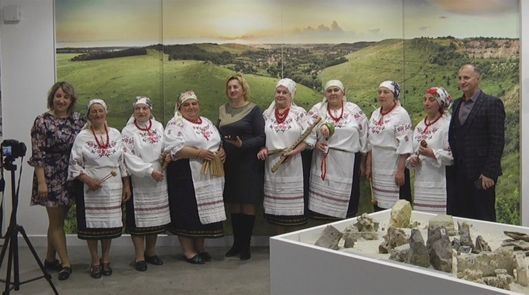 «З бабусиної скрині»: у Городку стартував проєкт для збереження культурної спадщини