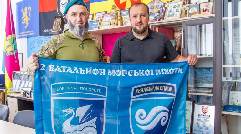 Від Маріуполя до Курщини: захисник із Куп’янська передав місту особливий бойовий символ