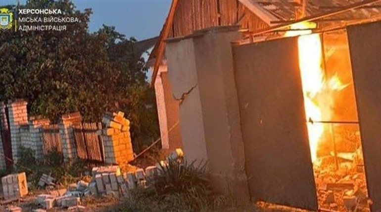 На Херсонщині армія рф завдала ударів по соціальній інфраструктурі та житлових кварталах