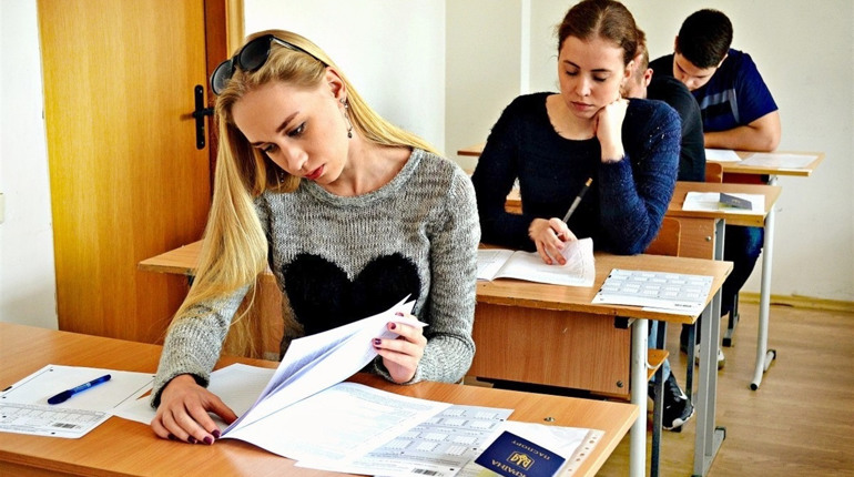 Випускників тестуватимуть пізніше: коли відбудеться пробне ЗНО