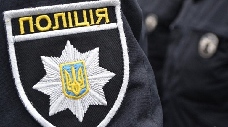 Поліція встановлює особу чоловіка, якого виявили мертвим у лісосмузі поблизу Сальника