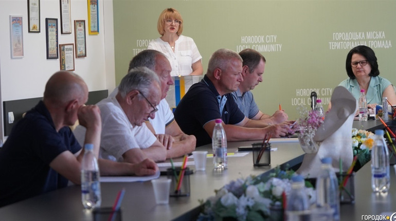Городоцька міська рада виділила понад півмільйона гривень для освітян та учнів