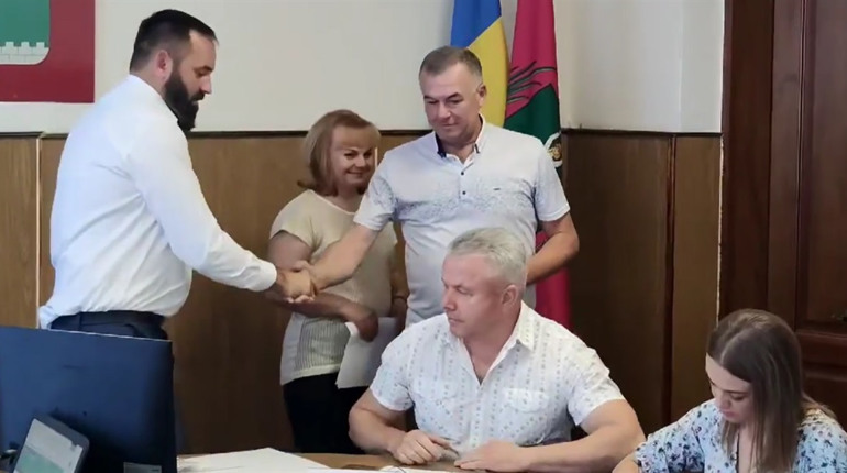 У Смілянській міськраді з'явився новий депутат: хто він