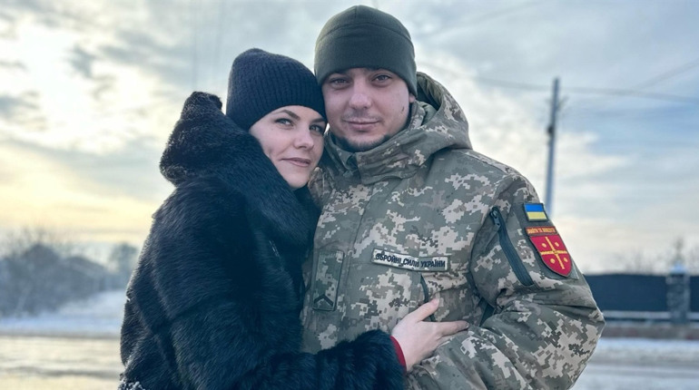 “Я його все життя чекаю”. Анна Шевченко про роль дружини військового, зміну життя та емоційний стан