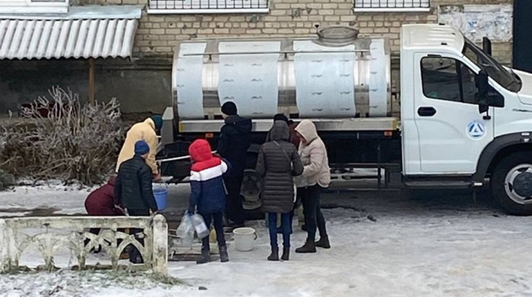 Як мешканці Волновахи виживають без води, світла та опалення — реалії життя в окупації