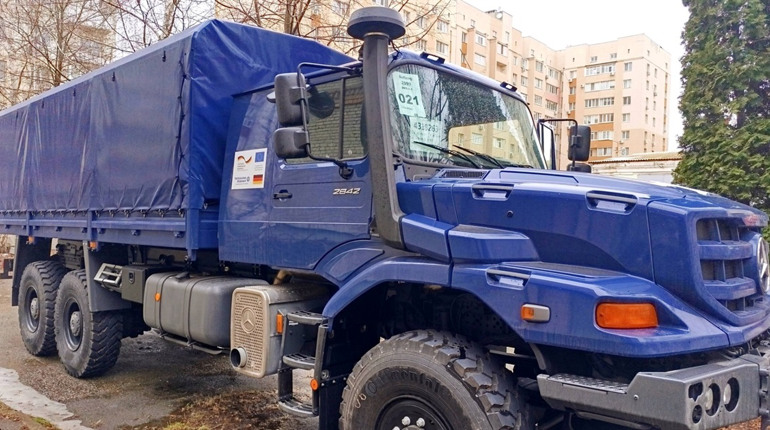 Комунальники Шевченківської громади отримали новий вантажний автомобіль