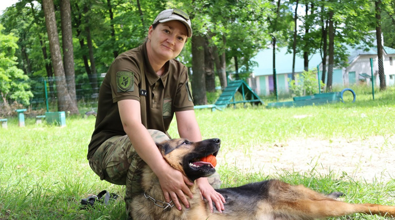 «Я б дуже жалкувала, якби не зробила цього колись». Історія кінологині з Глухова Валентини Солоревої