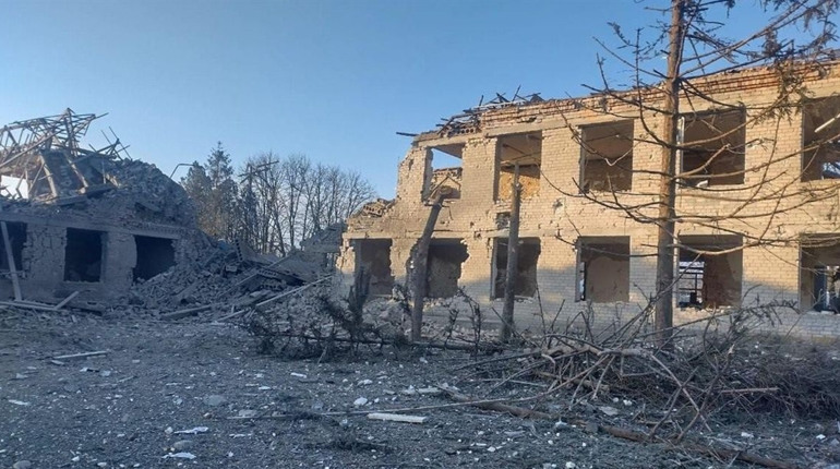 Окупанти масовано вдарили по Миловому: пошкоджено близько пів сотні будинків