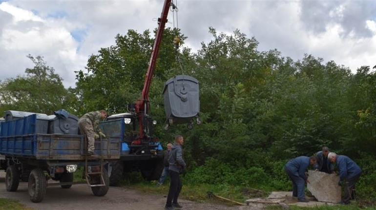 Сміттєвий провал влади: як у Південноукраїнській громаді три роки ігнорували закон