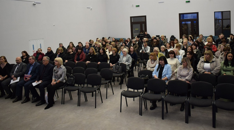 Звягельська громада шукає шляхи підвищення якості освіти