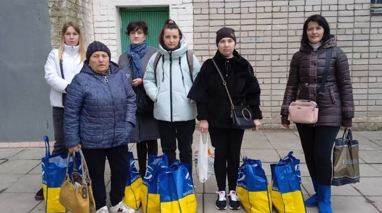 Переселенцям з Бахмута в Жовтих Водах потрібна допомога: що потрібно та як допомогти