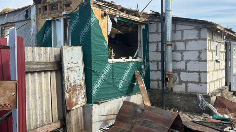 Росіяни обстріляли Есманьську громаду. Є поранені, загинула тварина
