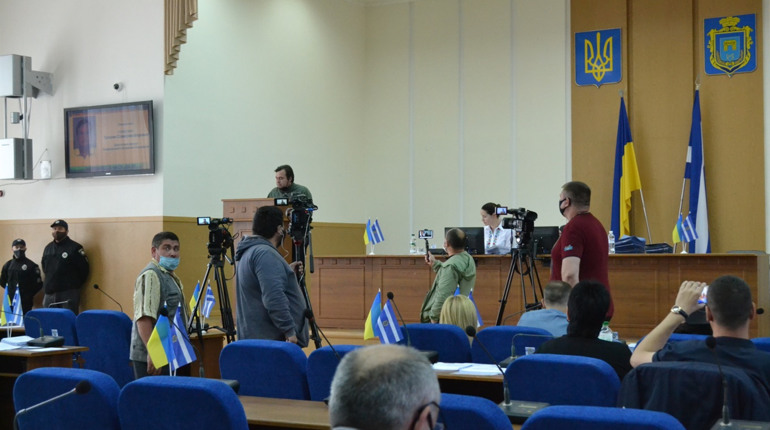 Пошук винних та послаблення для підприємців: чим заспокоїлась сесія Херсонської міської ради
