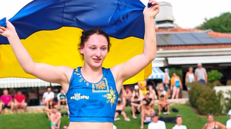 Чемпіонат Європи з пляжної боротьби: як виступила 19-річна сарненка у складі збірної України