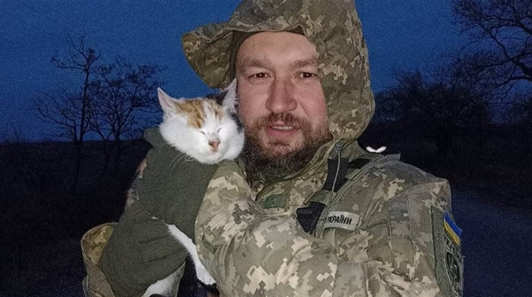 Костюм посадовця та депутата змінив на бронік і каску. Андрій Руденко з Біляївки про службу в ЗСУ