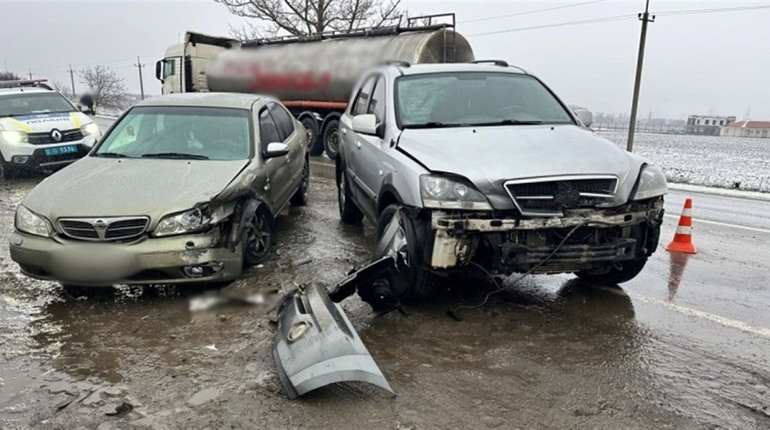 ДТП на трасі Одеса–Южне: поблизу Усатового ускладнений рух, є постраждалий