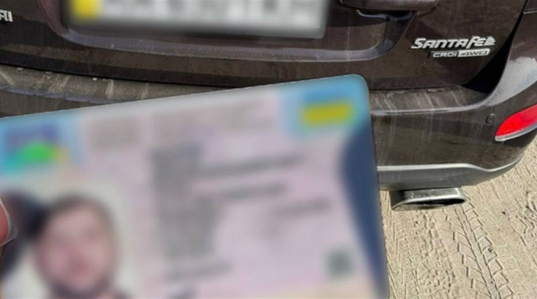 Купив «права» в інтернеті: у Сарнах зупинили водія з підробленим посвідченням