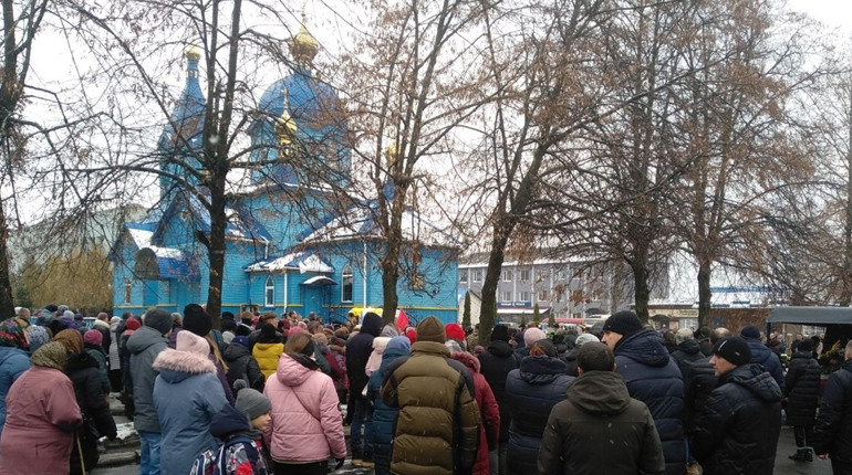 Володимирець у жалобі – хоронили двох військових