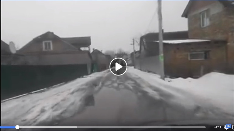 У Facebook чортків'янин поділився відеозаписом затопленої талим снігом вулиці Надрічної