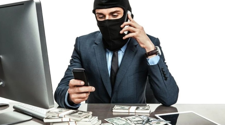 За минулу добу мешканців Хмельниччини ошукали на понад 120 000 гривень. Розвели шахраї й нетішинку