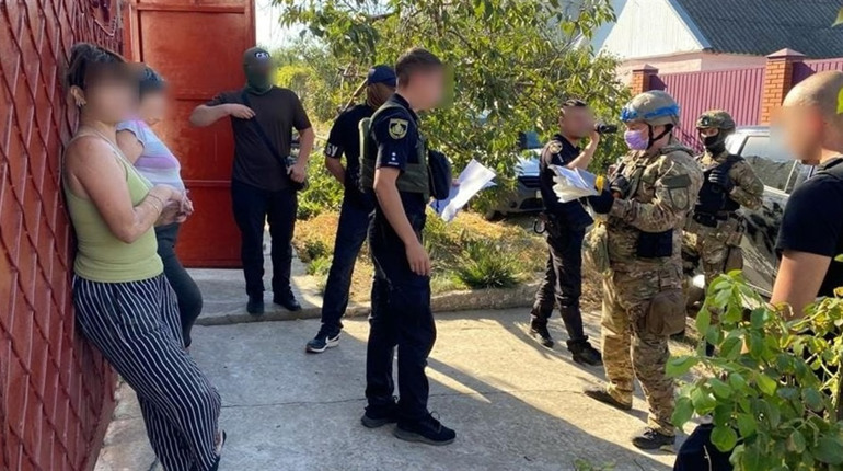 У Херсоні викрили наркоторгівців: «працювали» на Херсонщині, Миколаївщині та Дніпропетровщині