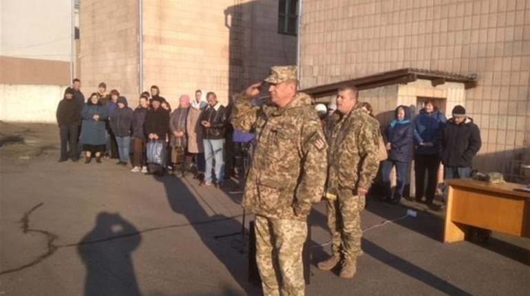 У Володимирці урочисто проводжали юнаків на строкову службу