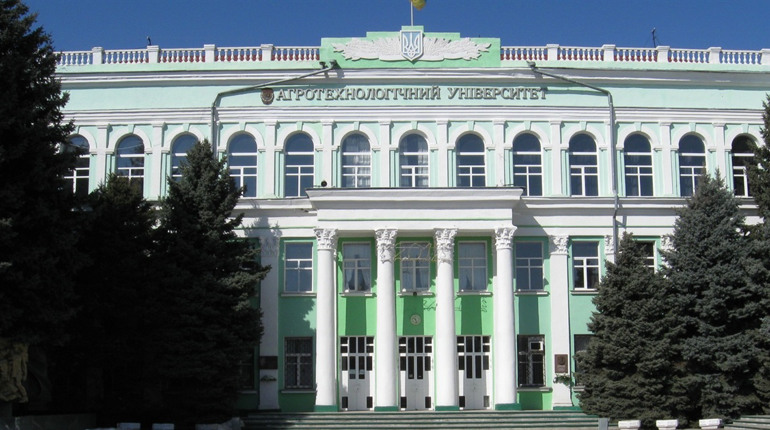 Окупанти захопили будівлі двох університетів у Мелітополі