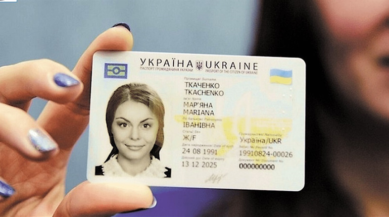 В Україні змінили термін дії водійських посвідчень: відтепер їх видаватимуть на 5 та 15 років