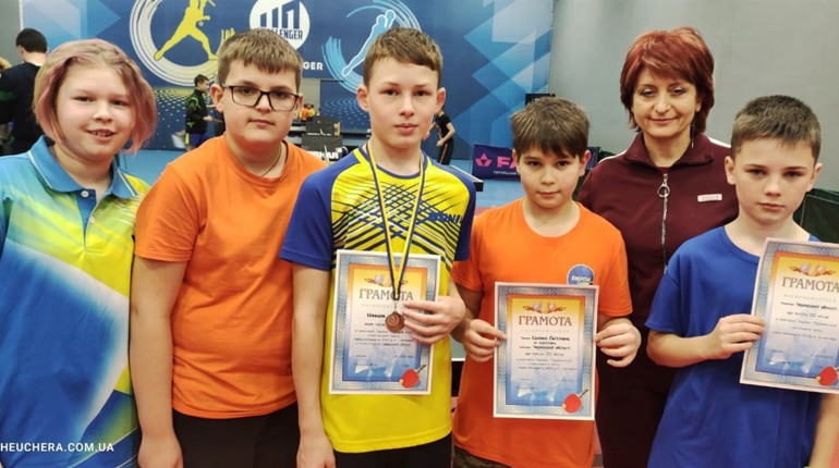 Юні сміляни взяти участь у Чемпіонаті України з настільного тенісу