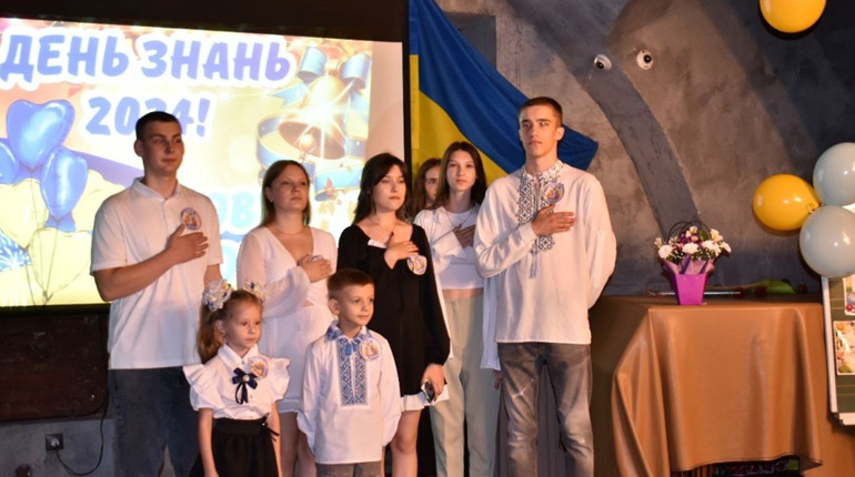 Пролунала чарівна мелодія першого шкільного дзвоника в Петропавлівському ліцеї
