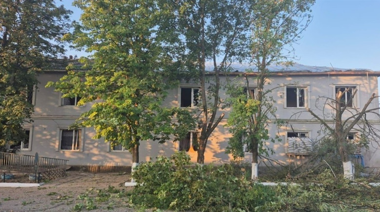 На Херсонщині армія рф завдала ударів по соціальній інфраструктурі та житлових кварталах