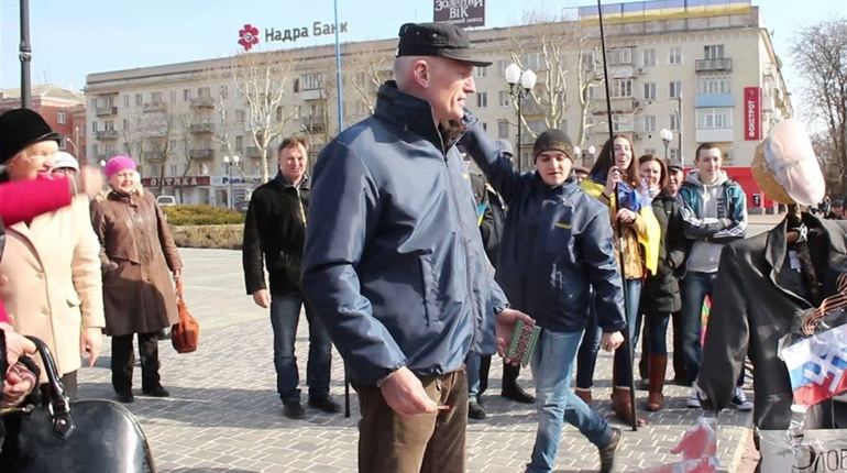 Акція з труною у Херсоні «засвітилась» у Майкла Щура. А які ще моторошні акції проводили у нас?