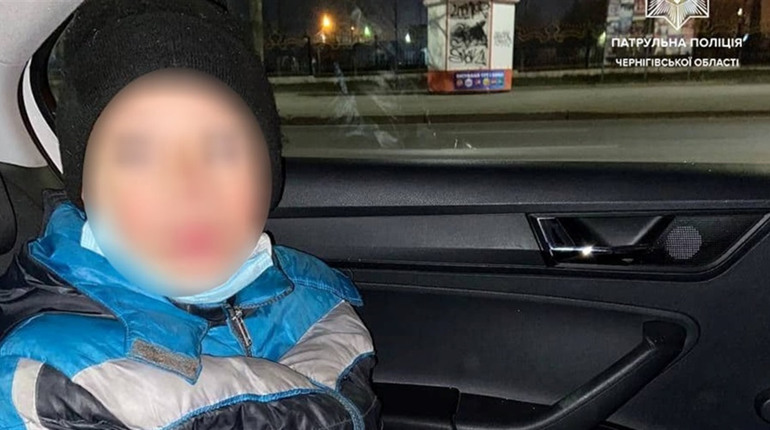 12-річного хлопчика, якого розшукувала його мати з поліцією, допомогла знайти кондукторка