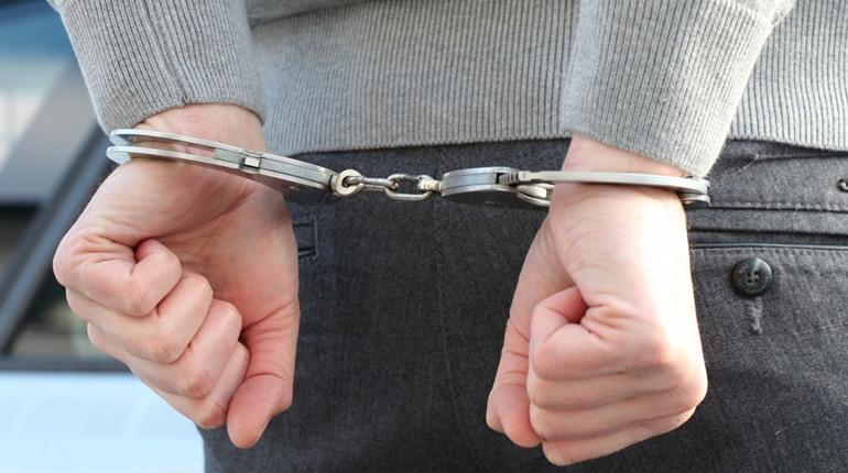 Через ревнощі мешканець Славути проведе за ґратами 8 років