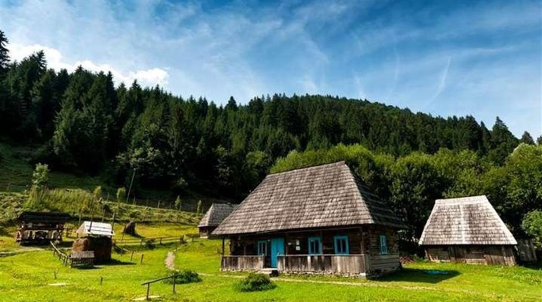 Мальовничі  та маловідомі села України для відпочинку уманчан