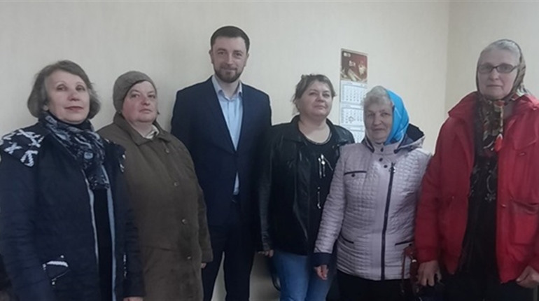 Стали відомі імена переможців конкурсу "Найкращий двірник Звягеля – 2024"
