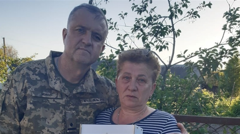 Родинам загиблих воїнів 140 окремого батальйону ТРО вручили скриньки Пам’яті