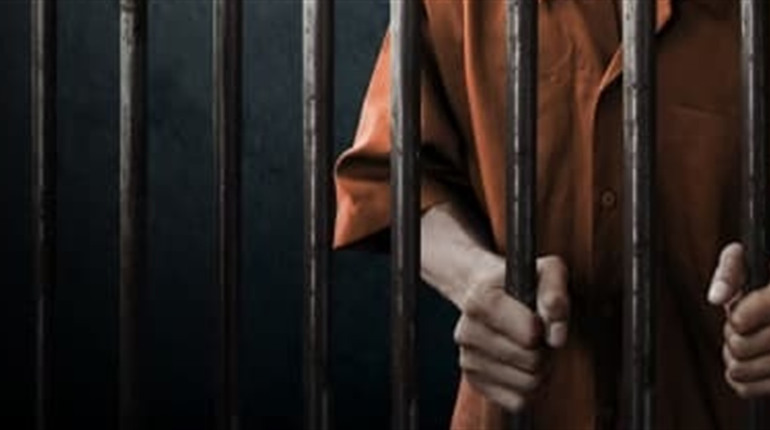 Пограбував пенсіонерів на 700 тисяч гривень. На Сумщині винесли вирок аферисту