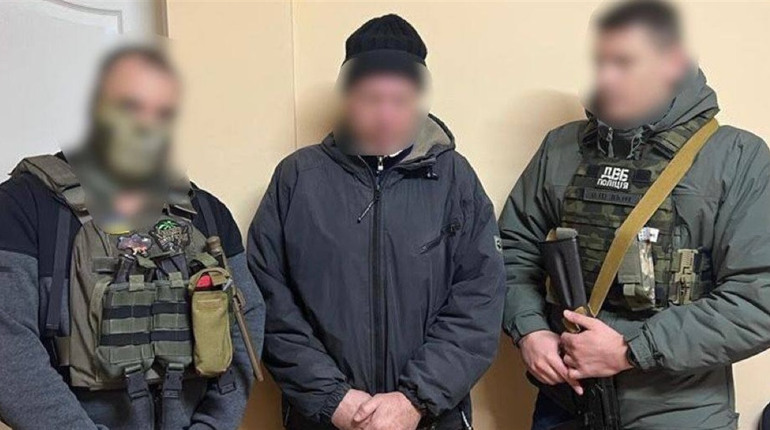 Двох херсонських колаборантів засудили до 12 років ув'язнення за роботу на ворога
