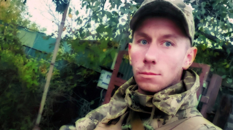 Пам'яті воїна, мужнього захисника, стрільця, снайпера, Героя Андрія Орлика з с. Лука-Барська