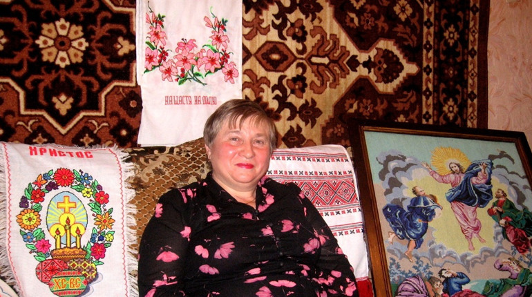 Дива, створені голкою. До Міжнародного дня осіб похилого віку