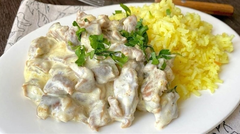 Рецепт дня: курячі шлуночки в сметані
